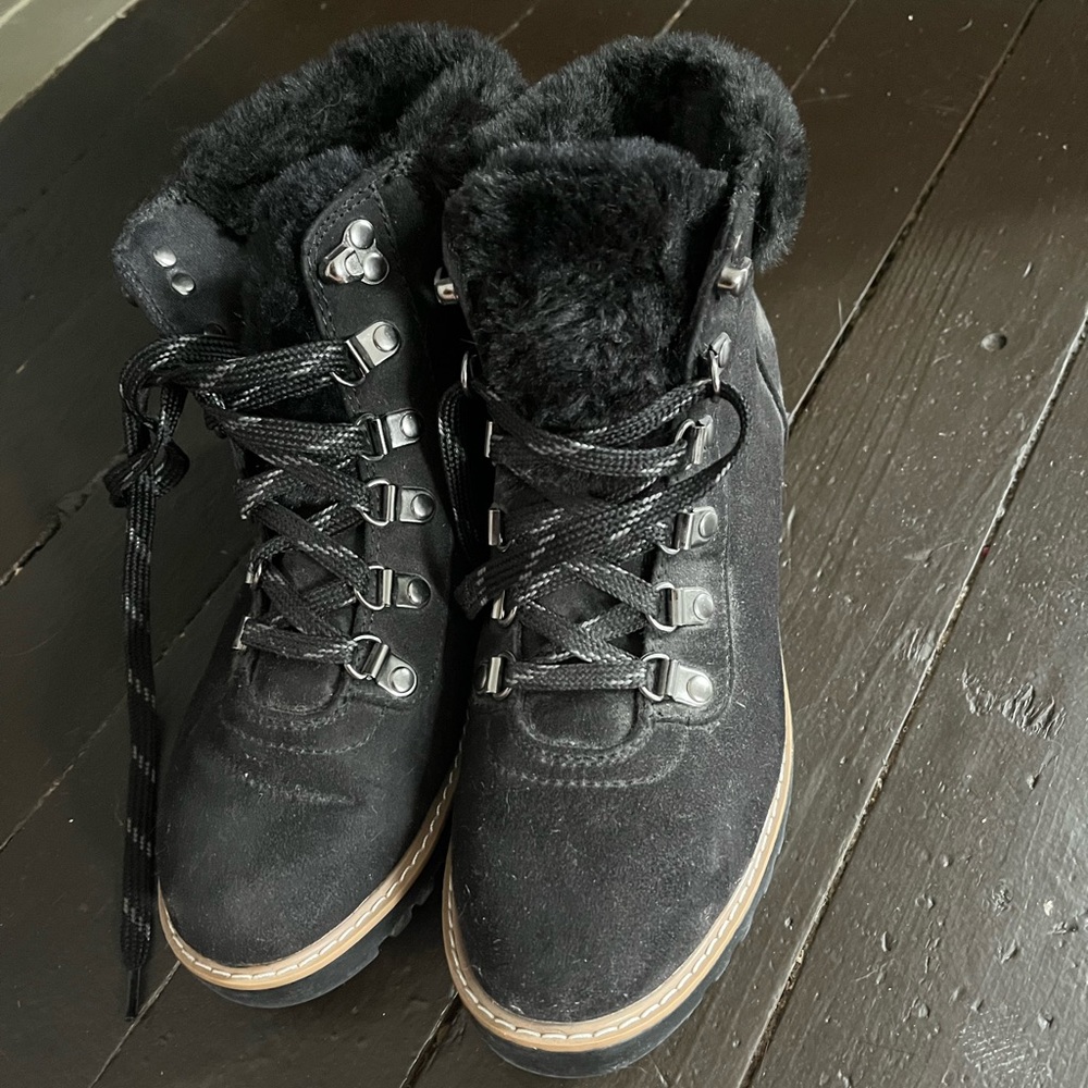 black booties